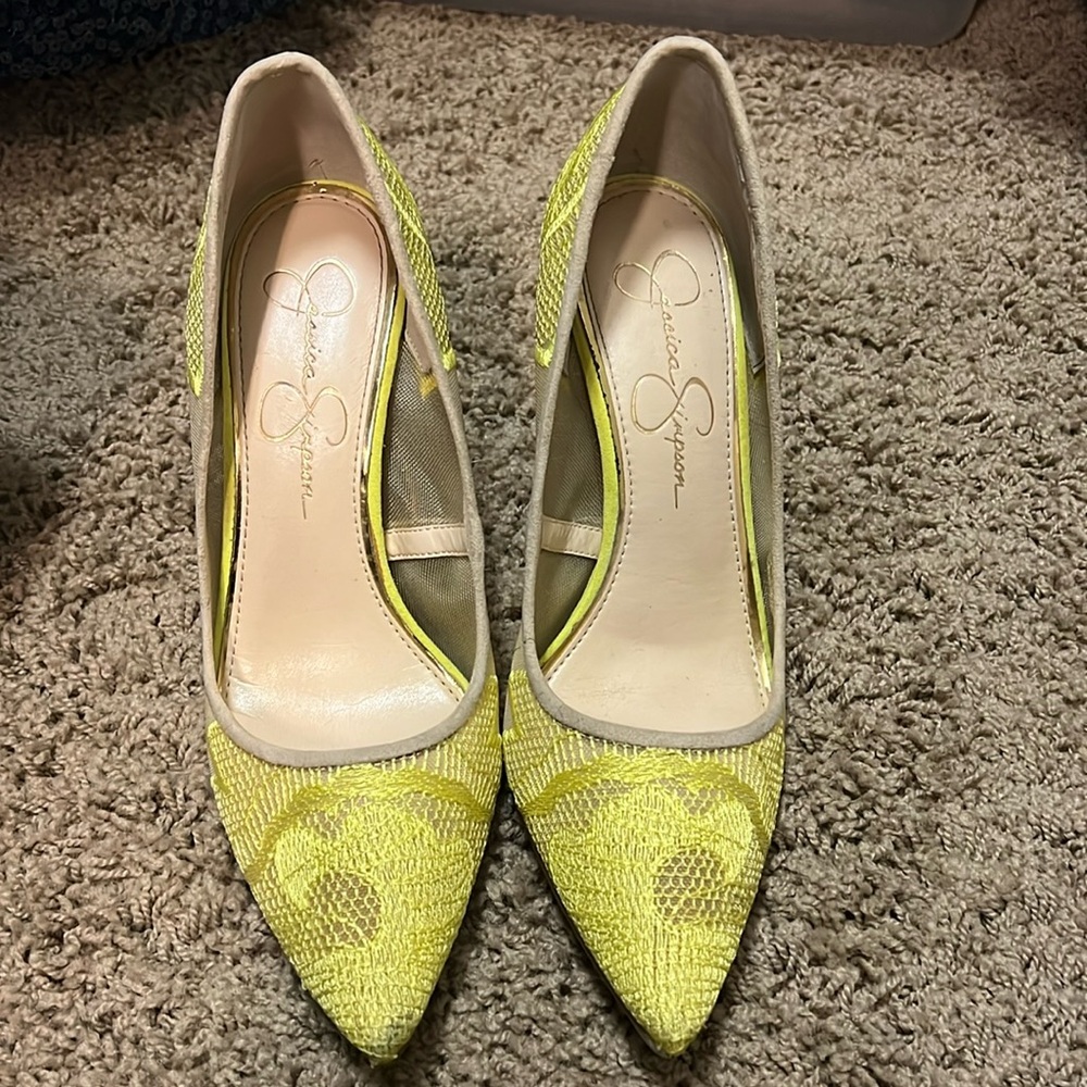 Jessica Simpson size 8 heels